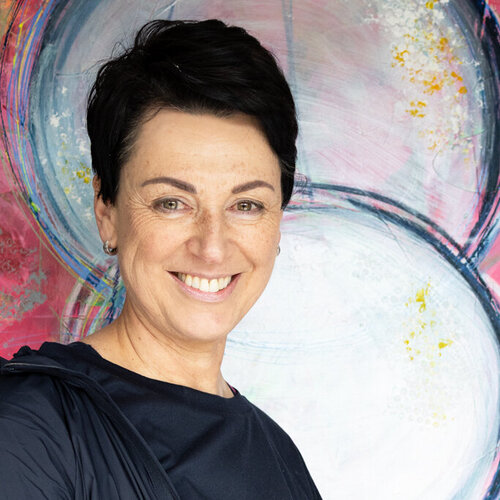 Follow Christine Rechnitzer on Select