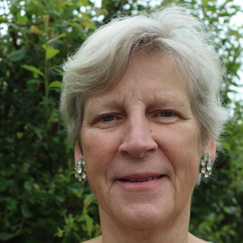 Follow Agnes Boes on Select
