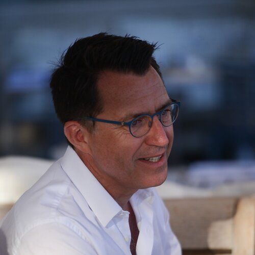 Follow Anton Kaestner on Select