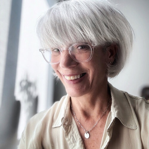 Follow Guylène Lefort on Select
