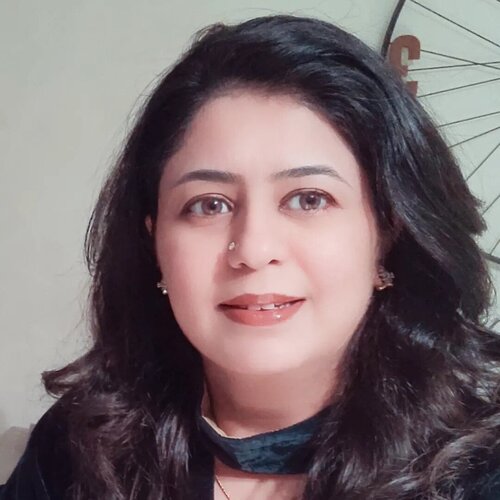 Follow Nazia Waqas on Select