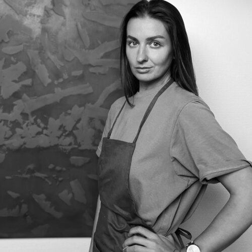 Follow Nataliia Zevaikina on Select
