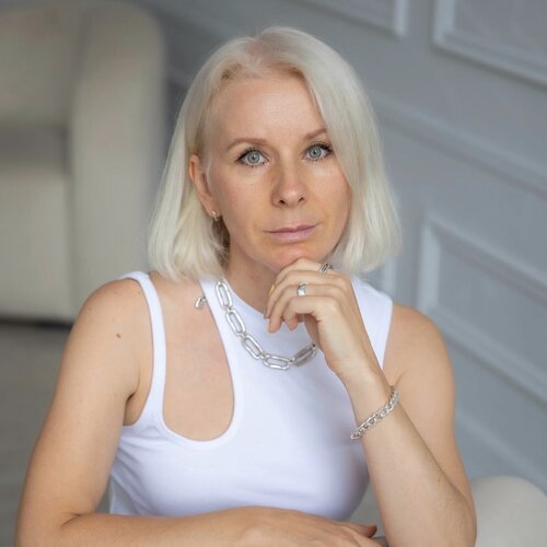 Follow Nataliya Lemesheva on Select