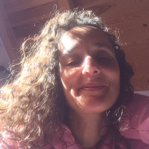 Follow Ana Mouga on Select