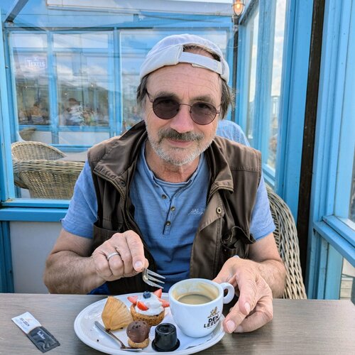 Follow Matthias Hürten on Select