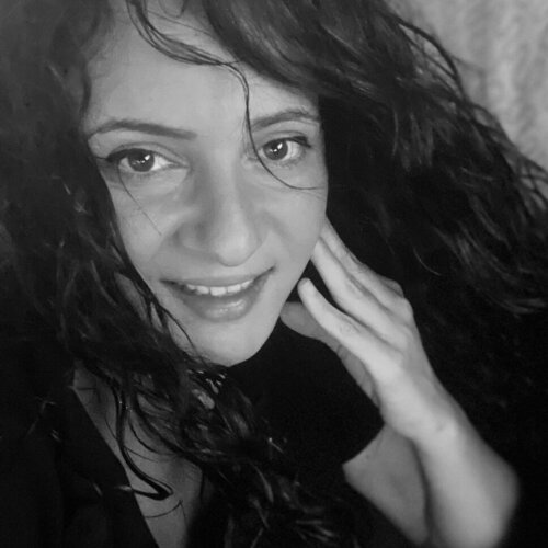 Follow Angelica Vittone on Select