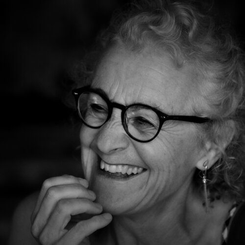Follow Lucile Travert on Select