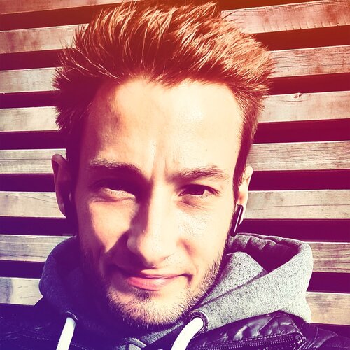 Follow Kim Niklas George on Select