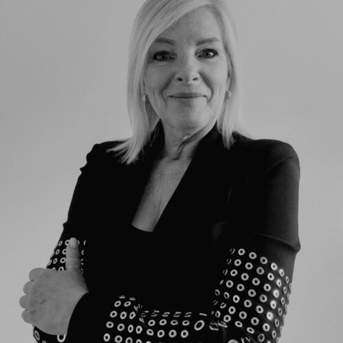 Follow Carine De Maerteleire on Select