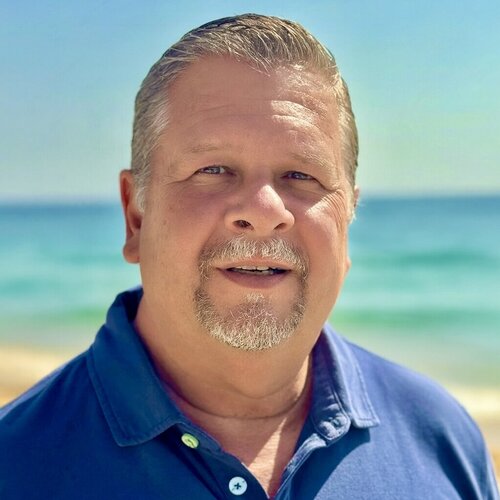 Follow Bernd Weber on Select