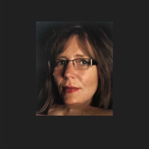 Follow Gaby Wieging on Select