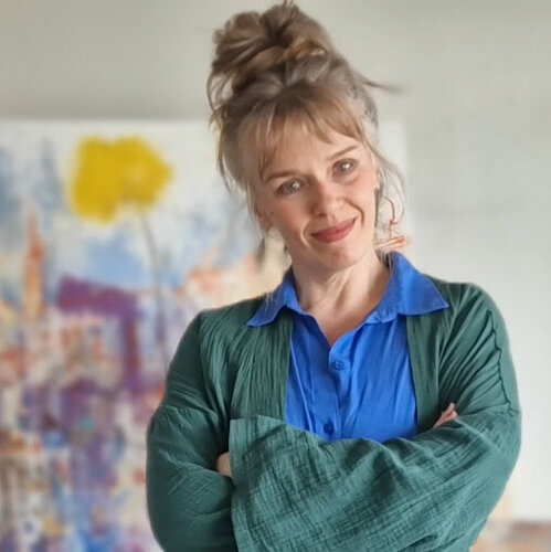 Follow Ulyana Mirta Groffman on Select