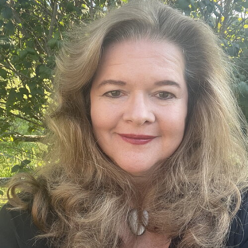 Follow Margit Doupnik on Select