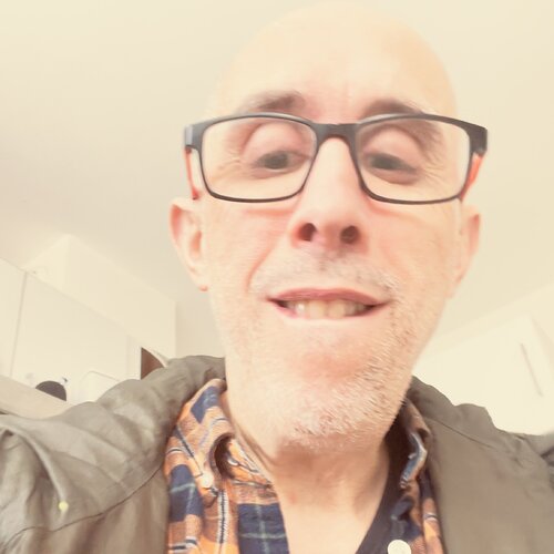 Follow Juan Martinez on Select