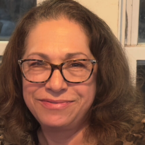 Follow Nancy DeMore on Select