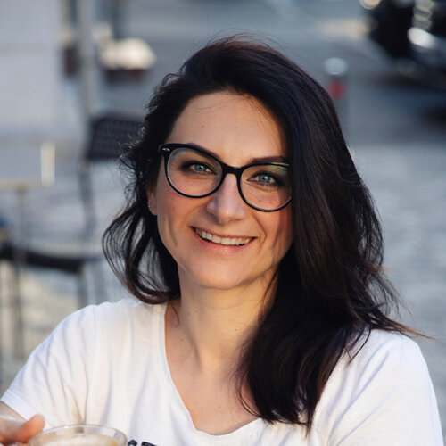 Follow Tetiana Maslyk on Select