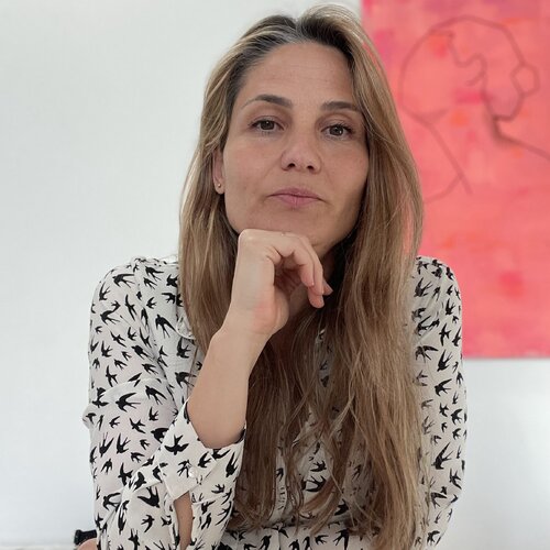 Follow Maria Castro Zuzuarregui on Select
