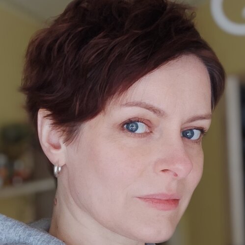 Follow Tanya Juniper on Select
