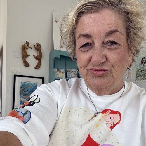 Follow Trudi Drewett on Select