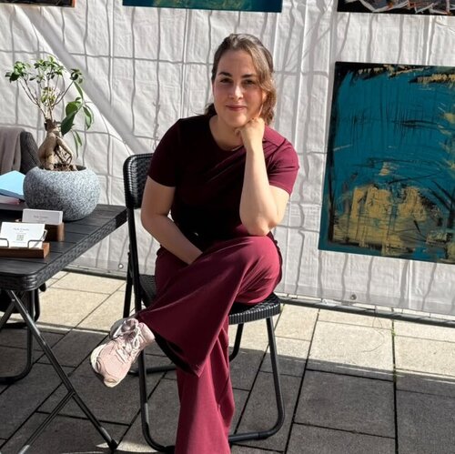 Follow Paola Torsiello on Select