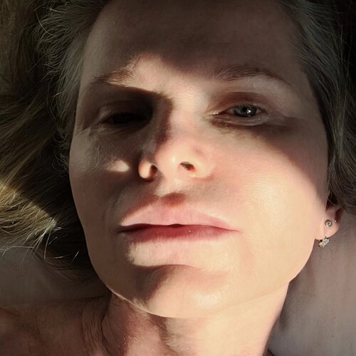 Follow Frederica Henrieta Lecornu on Select