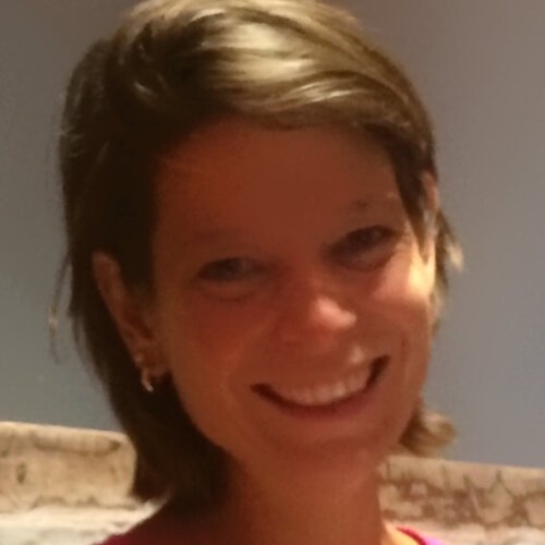 Follow Afke Van Mansum on Select