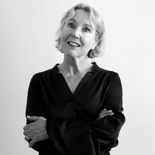 Follow Claudia Bläsi on Select