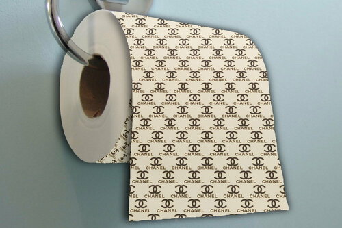 Chanel Toilet Paper Bathroom art von Tony Rubino, Malerei kaufen auf Select