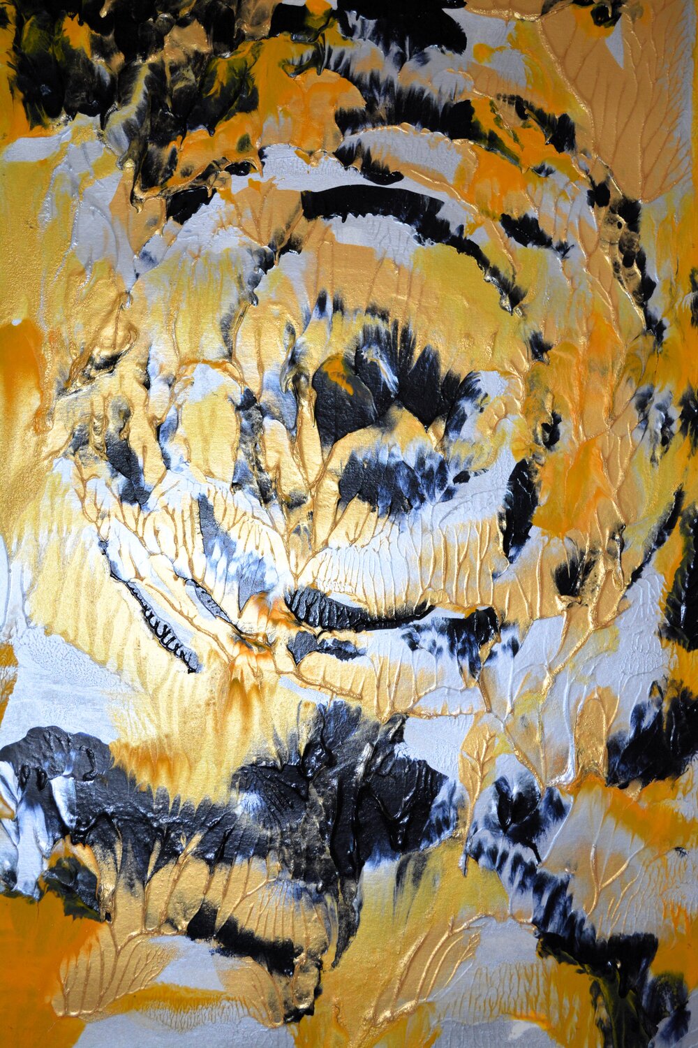 Abstrakt Farbenspiel Goldblume Udo von Gelden Original painting for sale