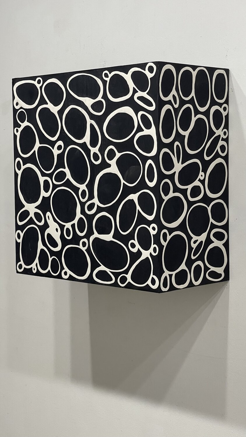Ying - Yang Individual. Black & White Pablo Contrisciani Original painting for sale