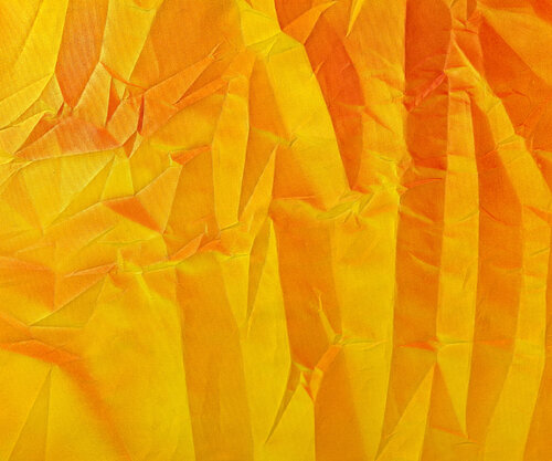 ChiaroFabric Sunrise Colors in Silk (collaboration with Tatyana Tingyan & Moira Aura Law) von Michael Andrew Law Cheuk Yui, Malerei kaufen auf Select
