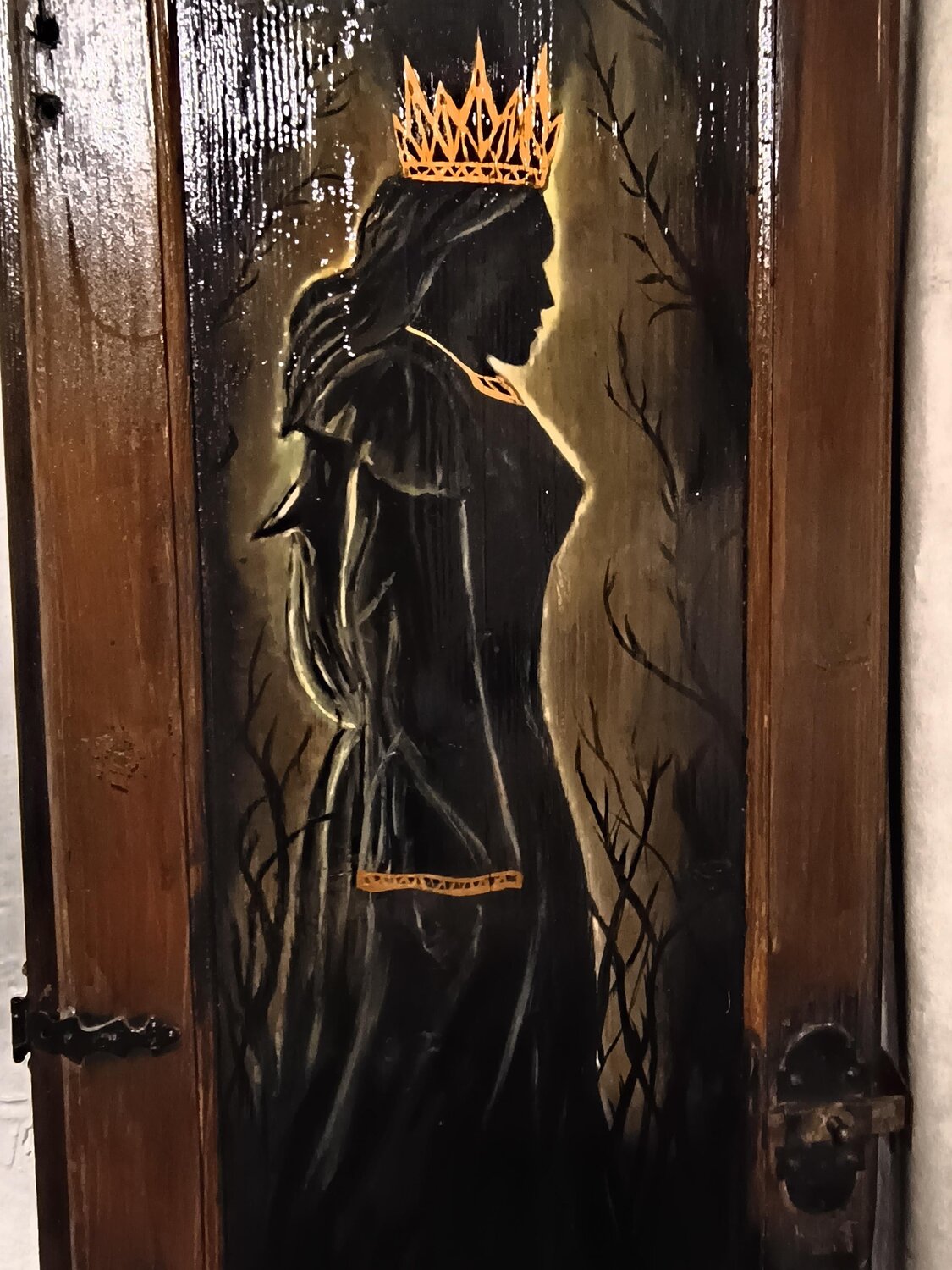 Queen in the shadows Daniele Bianchi Original painting for sale
