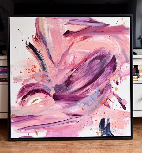 Yes! – rosa Bild dynamisch, gerahmt in schwarz by Diana Alb, Painting for Sale on Select