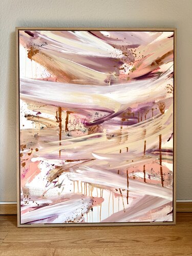 Beige, rosa, lila Acrylmalerei, Leinwandbild, Gemälde abstrakt  (gerahmt in Eiche - Dekor) by Diana Alb, Painting for Sale on Select
