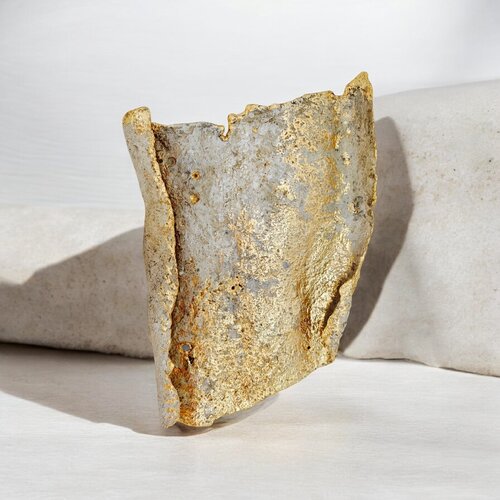 3D/ neues Gold, altes Pergament by Kim Benz, Painting for Sale on Select