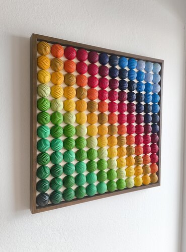 Golfball Kunst im Schattenfugenrahmen by Noah Hummer, Sculpture for Sale on Select