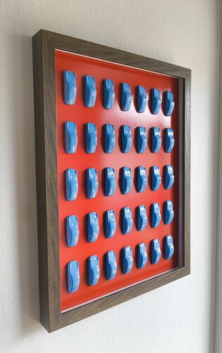 Porsche 911 Skulptur, Pastellblau auf Blutorange von Noah Hummer, Skulptur kaufen auf Select