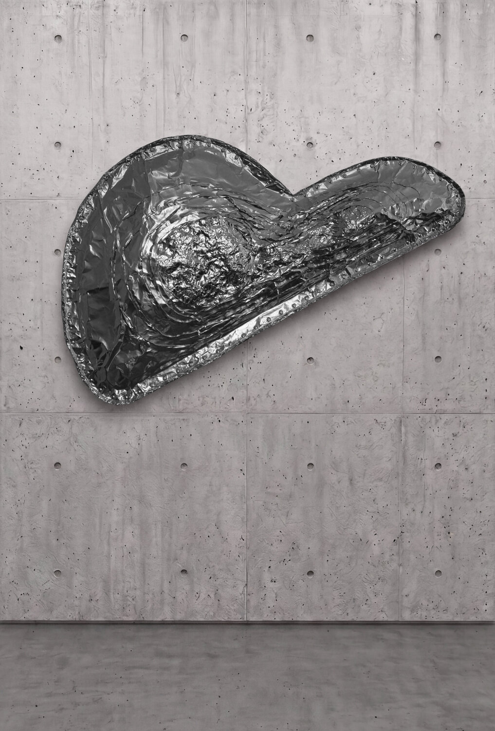 Open Heart – Cut 1 Christoph Robausch Skulptur zu verkaufen
