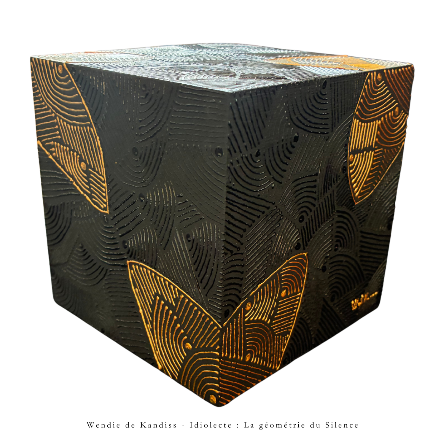 ►CUBE Conceptuel N°6 - La gourmandise Wendie de Kandiss Skulptur zu verkaufen