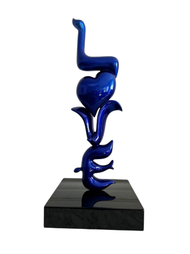 Level love by Nouna, Sculpture for Sale on Select