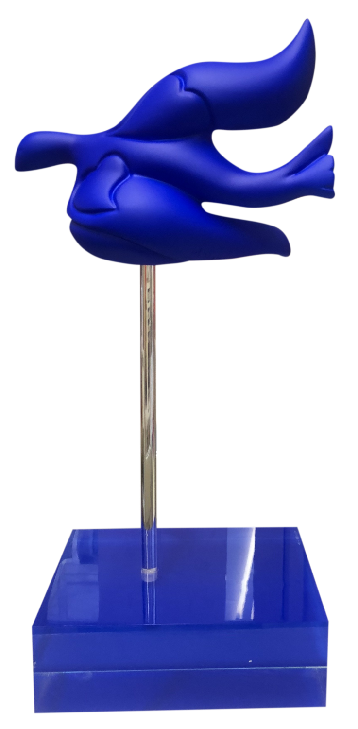 "L'ENVOL BLEU  "  IL VOLE TRES HAUT VERS  LES CIEUX  VERS SA LIBERTE Nouna Sculpture for sale