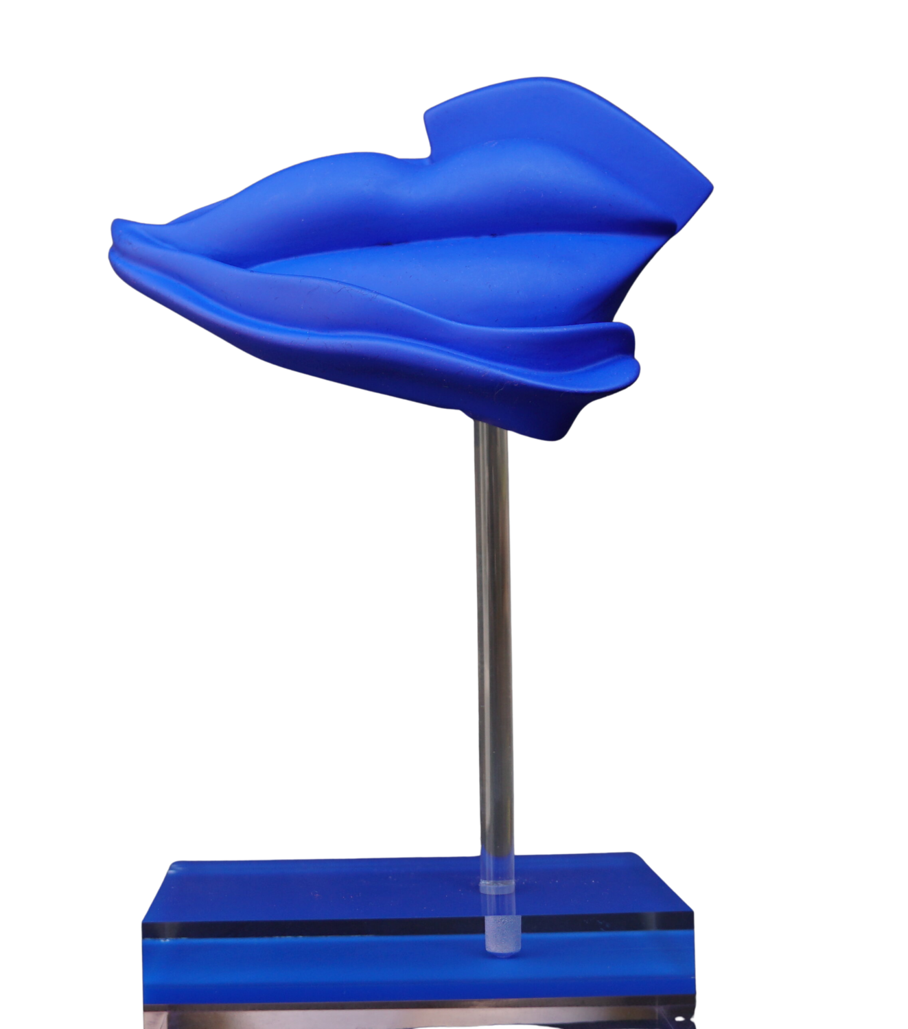 Kiss Nouna Sculpture for sale