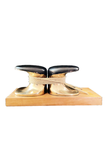 Romeo and Juliet  ( nell'attesa del ritorno ) by Guglielmo Ferraiola, Sculpture for Sale on Select