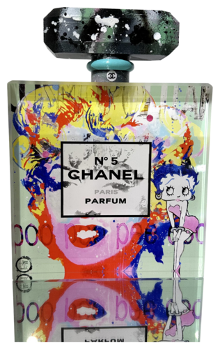 Flacon Chanel n°5, Marilyn et Betty, vert by Patrick Cornée, Sculpture for Sale on Select