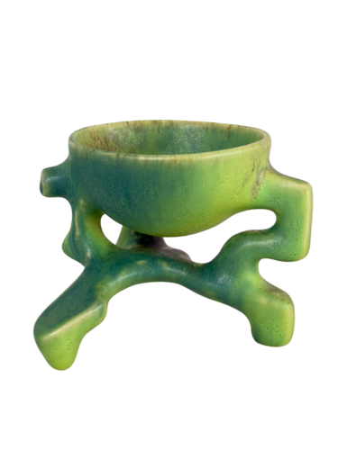Poisonous frog series - Cup I von Mateo Aranda, Skulptur kaufen auf Select